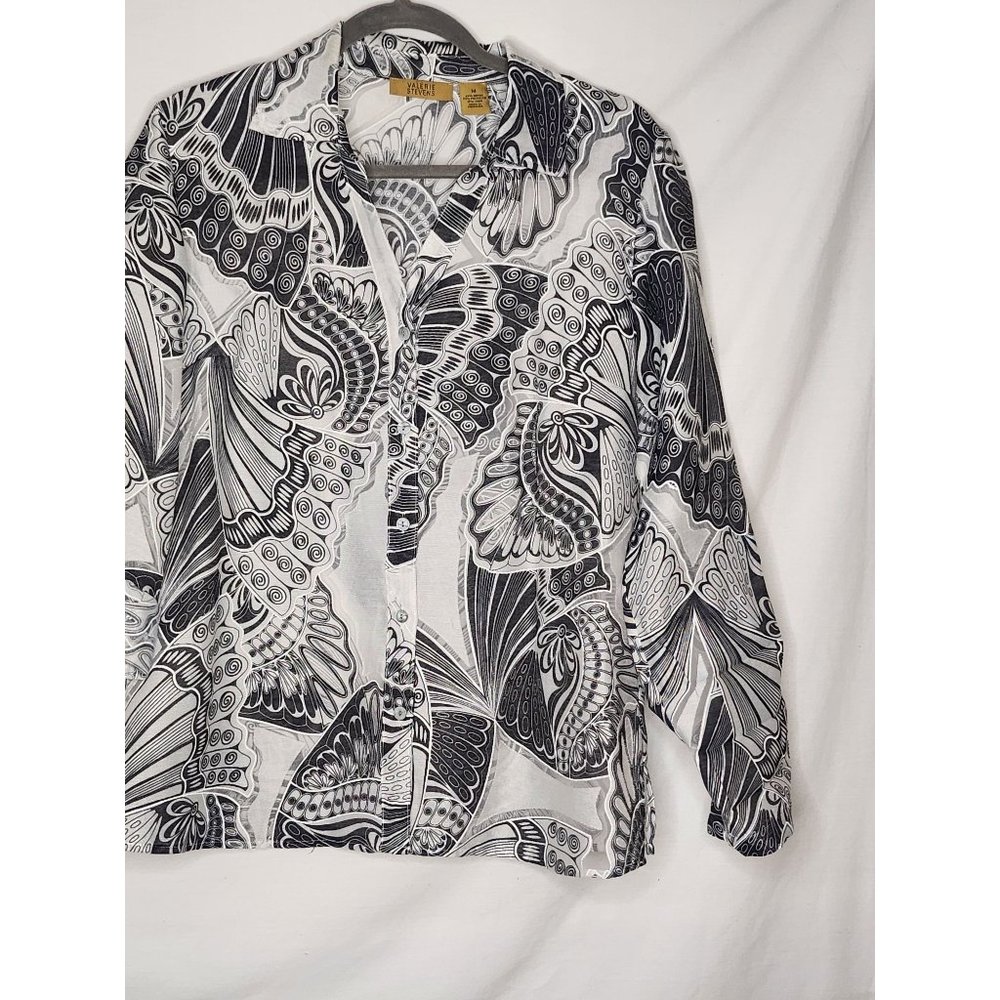 Valerie‎ Stevens Roll Tab Sleeve Button front blouse Size M